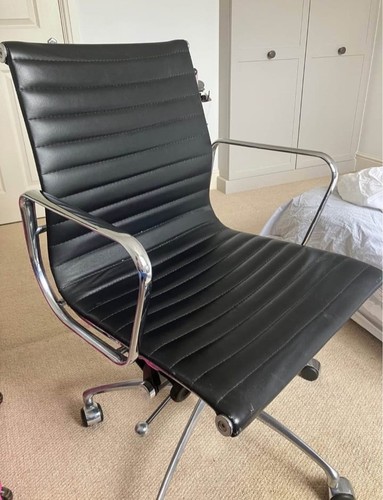 Black eames style - style, executive