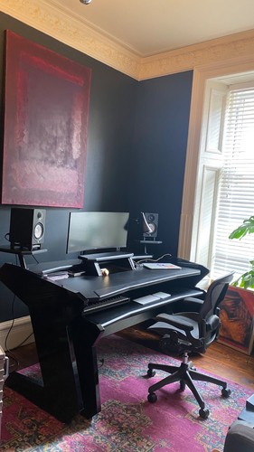 Studio desk enterprise sold - desk,,