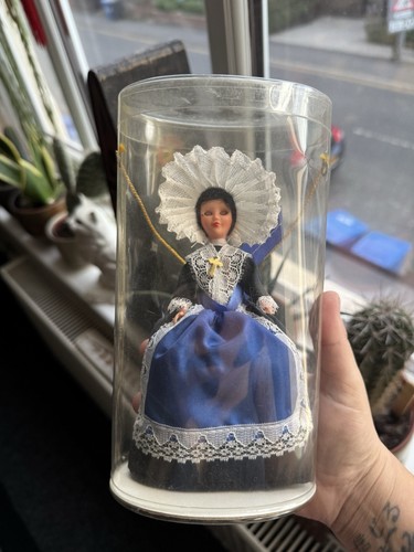 Vintage antique traditional - antique,