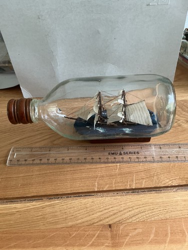 Ship bottle vgc - a,