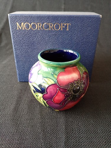 Moorcroft anemone tribute - moorcroft,