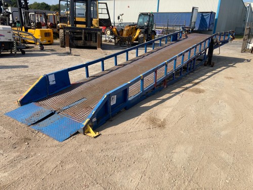 Loading ramp container ramps