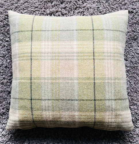 Laura ashley cranbourne - laura,