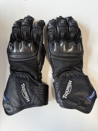 Triumph carbon tech black - triumph,
