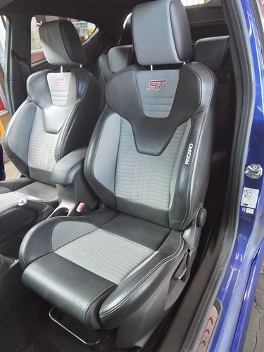 Front seat ford - front,