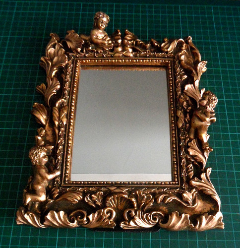 Vintage free standing - standing, gold