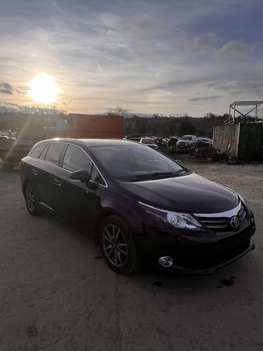 Toyota avensis 2014 d4d - 2014, 2.0