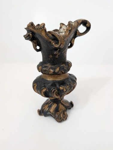 Ornate baroque urn vase gold - baroque,