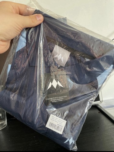 Darts shirt size large - size,