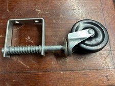 4" Swivel Spring-Loaded Gate