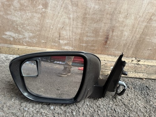 Genuine nissan qashqai j12 - genuine,