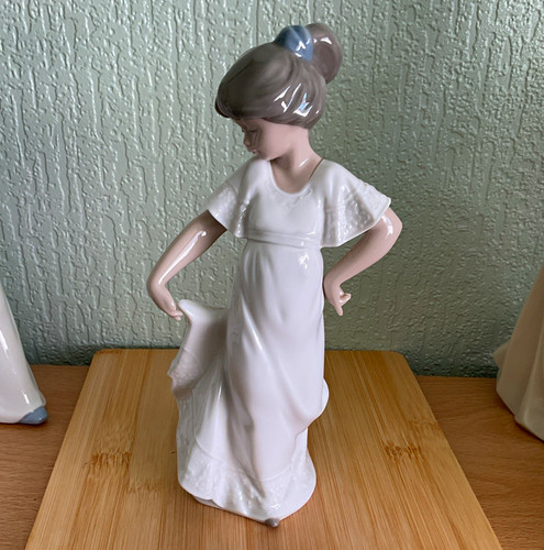 Nao porcelain girl figurine - porcelain,