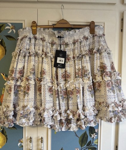 Needle and thread short floral - thread,