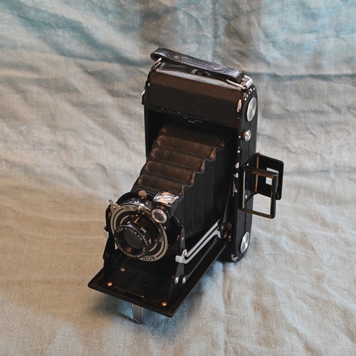 Zeiss ikon with nettar 105mm - with,