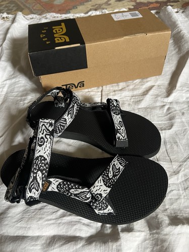 New teva black white - teva,