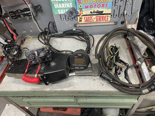 Yamaha 704 top mounted control - top,