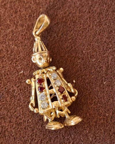 9ct yellow gold clown - 9ct,