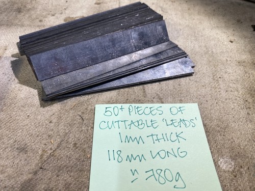 Pieces 1mm thick - of,