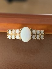 Stunning 9ct Yellow gold opal Ring • Size - P