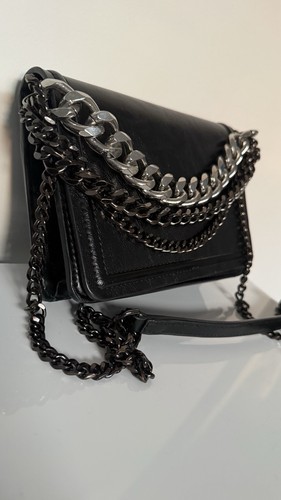 Zara small black chain hand