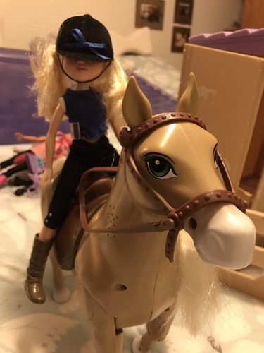 Moxie girls walking horse - moxie,