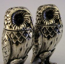 WONDERFUL ENGLISH STERLING SILVER OWL SALT & PEPPER POTS CRUET SET 1992 NOVELTY