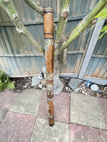Beautiful bamboo dot hand - dot,