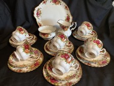 Royal Albert Old Country Roses 21 Piece Teaset