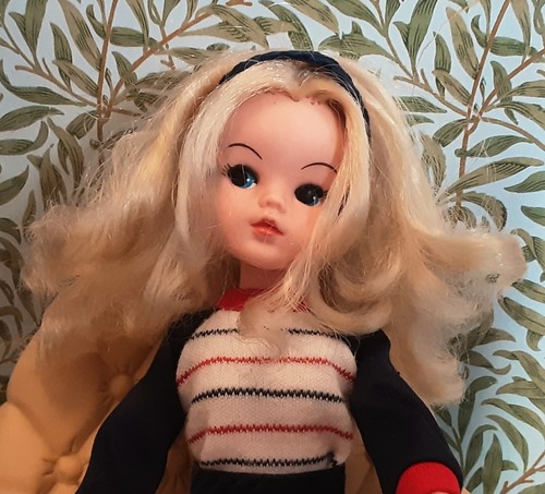 Vintage pedigree 1980s blonde - vintage,