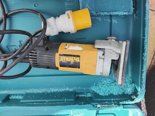Dewalt palm router - dewalt,