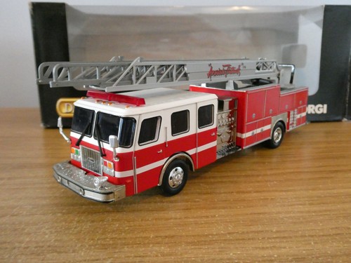 Corgi demonstrator one 75ft - e-one,