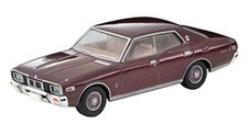 Vintage Neo 1/64 LV-N250a Nissan Cedric 4 Door HT F Type 2800SGL Maroon 76 Year