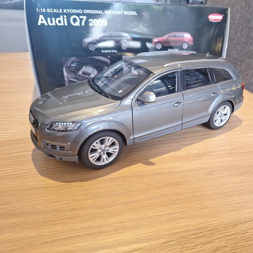 Kyosho 2009 audi q7 - 1:18,