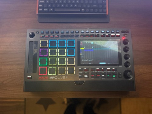 Akai mpc live iii standalone - live,