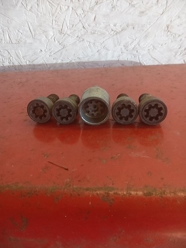 Audi set locking wheel - audi,