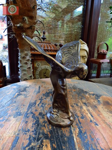 Stunning large spirit - large,