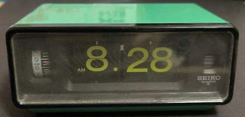 Seiko qn451m light green - seiko,