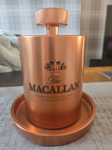 Macallan iceball maker