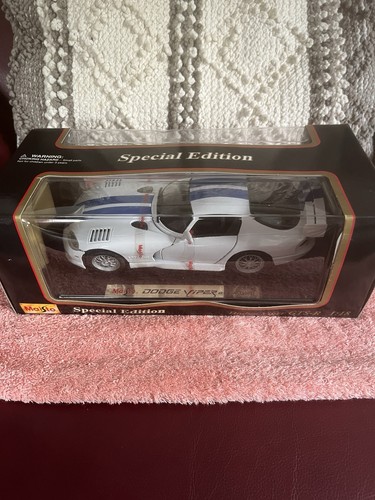 Maisto scale dodge viper - scale,
