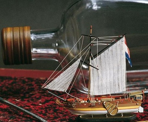 Amati 300 scale dutch golden - 1/300,
