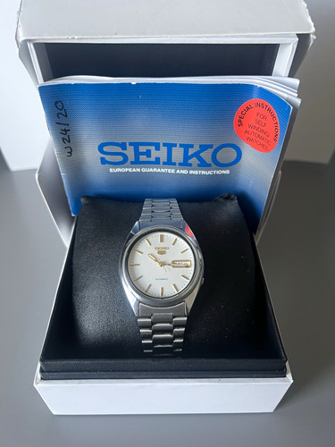 Seiko automatic silver dial - automatic,