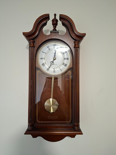 The london clock company - london, wall