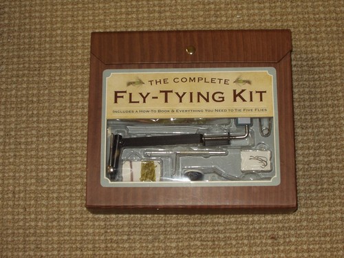 New the complete fly - new, fly-tying