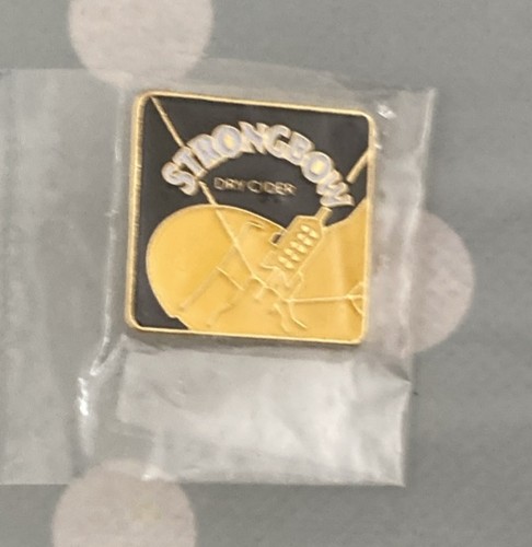Strongbow dry cider pin badge - pin,
