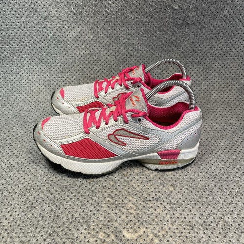 Newton lady issac mesh running - issac,