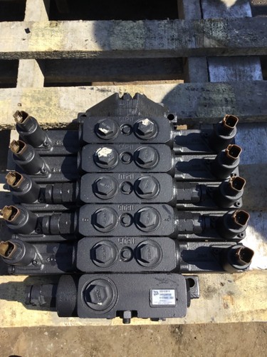 Genuine jcb spool valve - jcb,