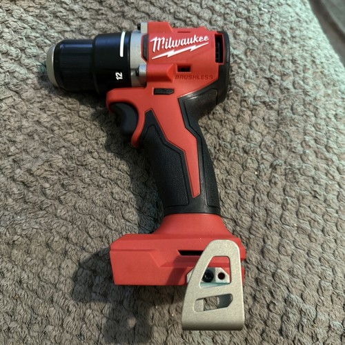 Milwaukee m18blpdrc 18v - m18blpdrc-0,