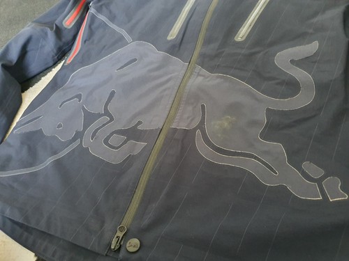 Red bull athlete - red,
