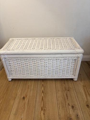 Vintage large white wicker - vintage,