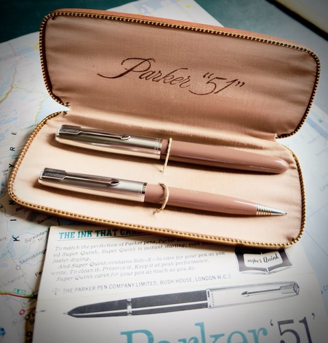 Rare and elegant vintage - and,
